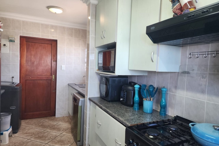 To Let 3 Bedroom Property for Rent in Dana Bay Western Cape